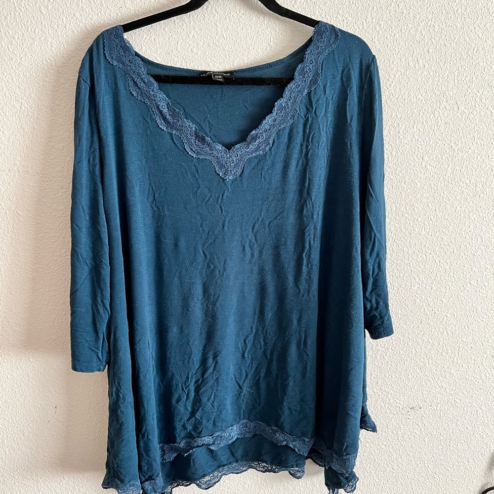 Lane Bryant 22/24 tunic with lace detail